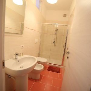 Camera standard con letto king size